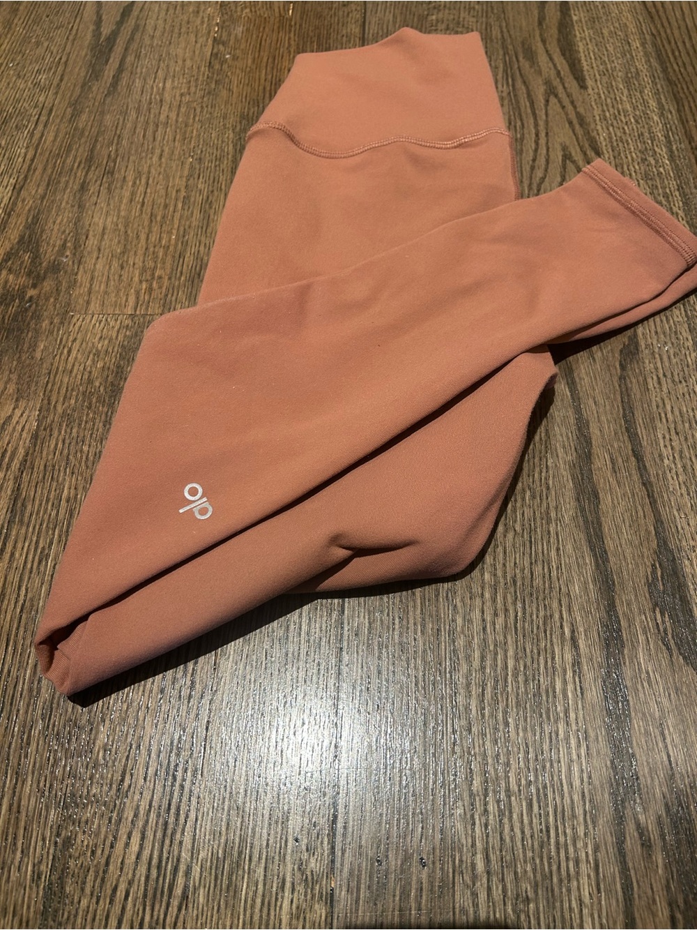 Alo High-Rise Airlift terracotta Leggings
